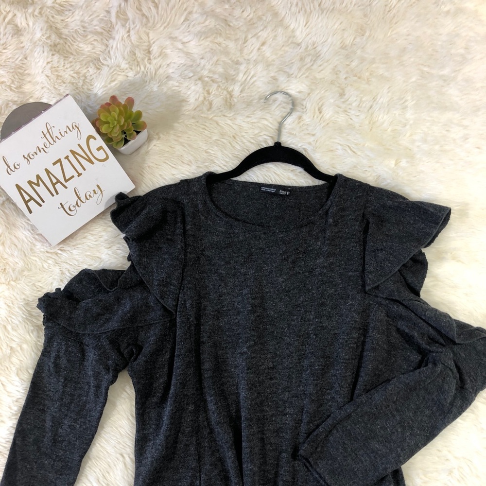 Zara Collection dark gray open shoulders sweater M